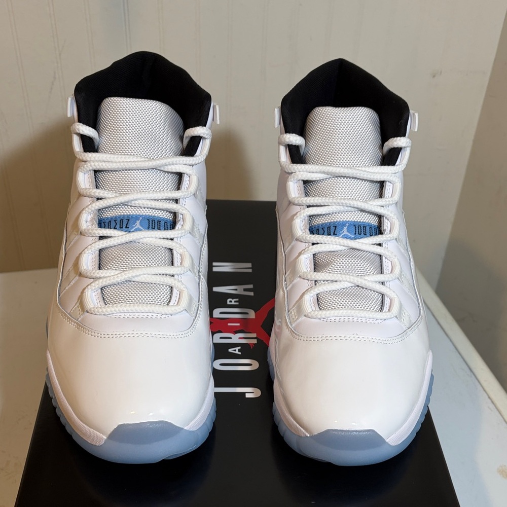 Jordan 11 Retro white/legend blue CT8012-104 - Picture 2 of 10
